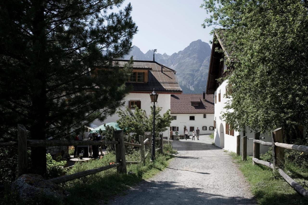 Alpengasthof Crusch Alba Ed Alvetern, S-Charl 施库尔 外观 照片